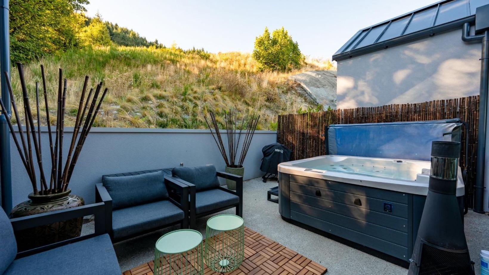 The Tiers- Hot Tub- Ac- Bbq- Free Parking Queenstown Exterior foto